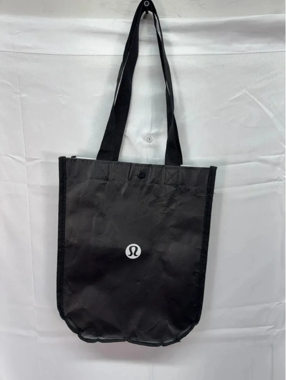 Lululemon reusable tote